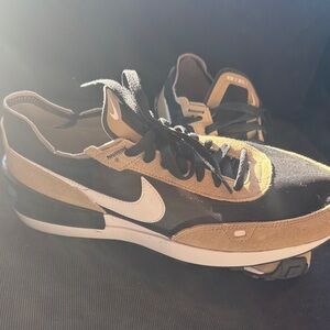Nike Black and Brown Athletic Shoes NWOT